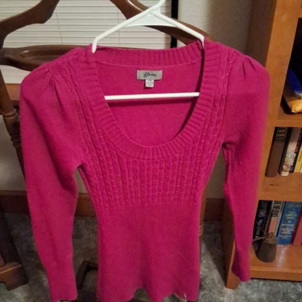 Guess Pink Crew Neck Sweater Only WORE once.